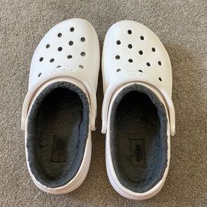 White fuzzy crocs